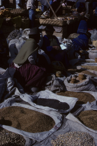 Grain for sale in Saquisilí, Ecuador