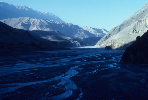 Dry bed of the Kali Gandaki